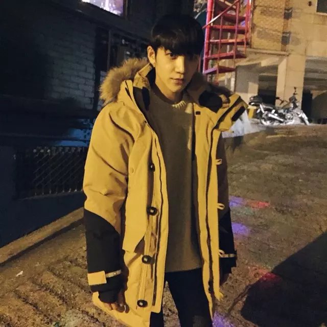 董磊鸿真
