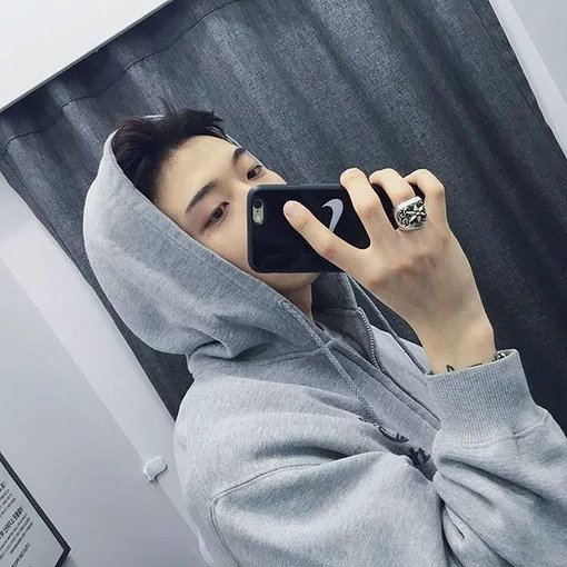 卫瑶裕纪