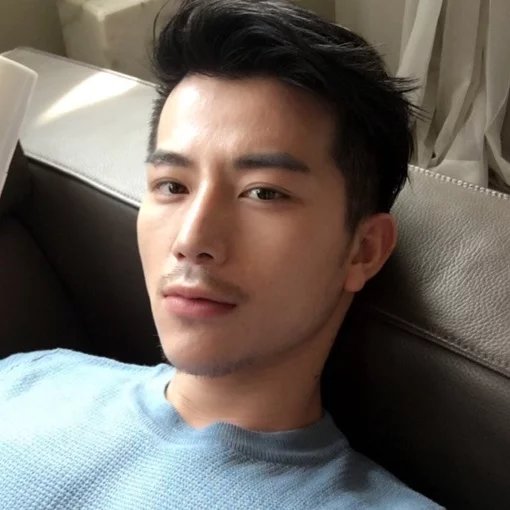 东曼震仁